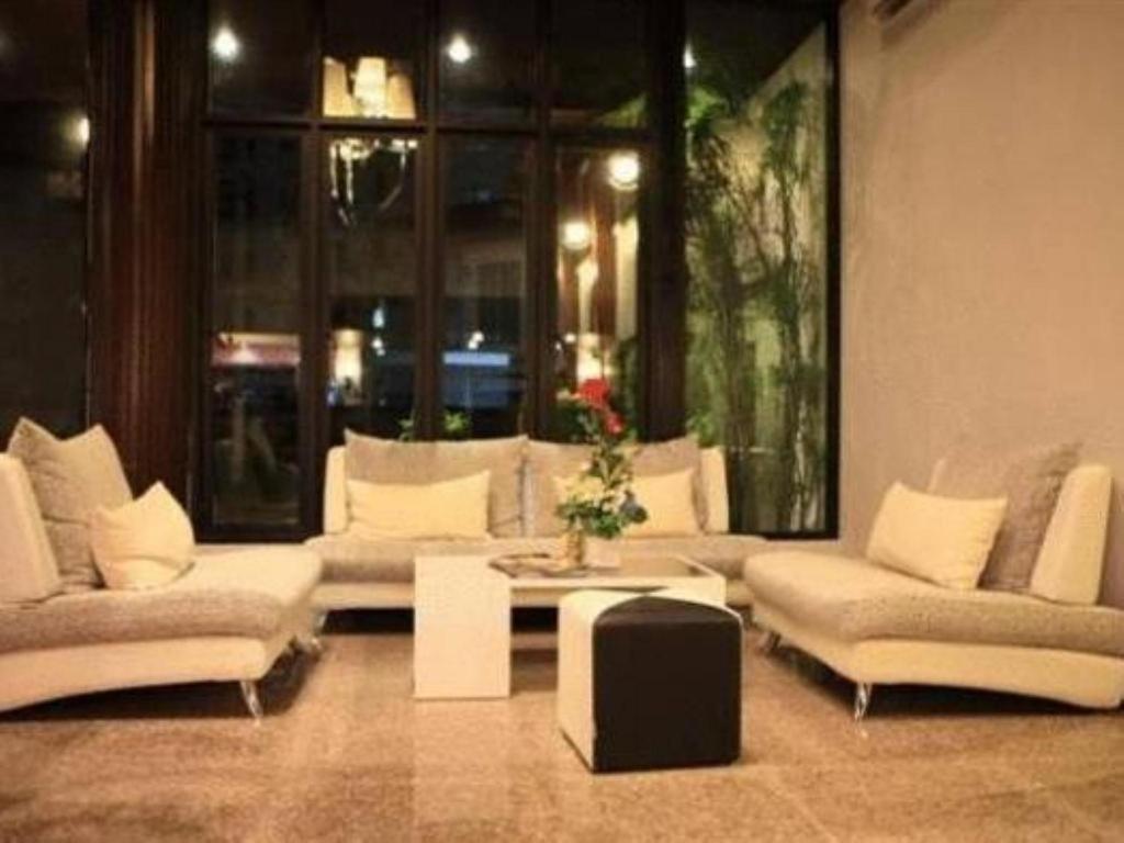 Huay Kaew Palace 1 Hotel Chiang Mai Ngoại thất bức ảnh