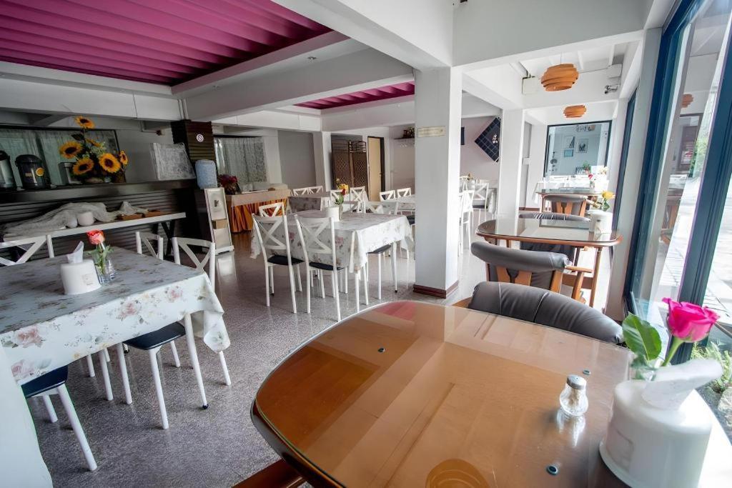 Huay Kaew Palace 1 Hotel Chiang Mai Ngoại thất bức ảnh