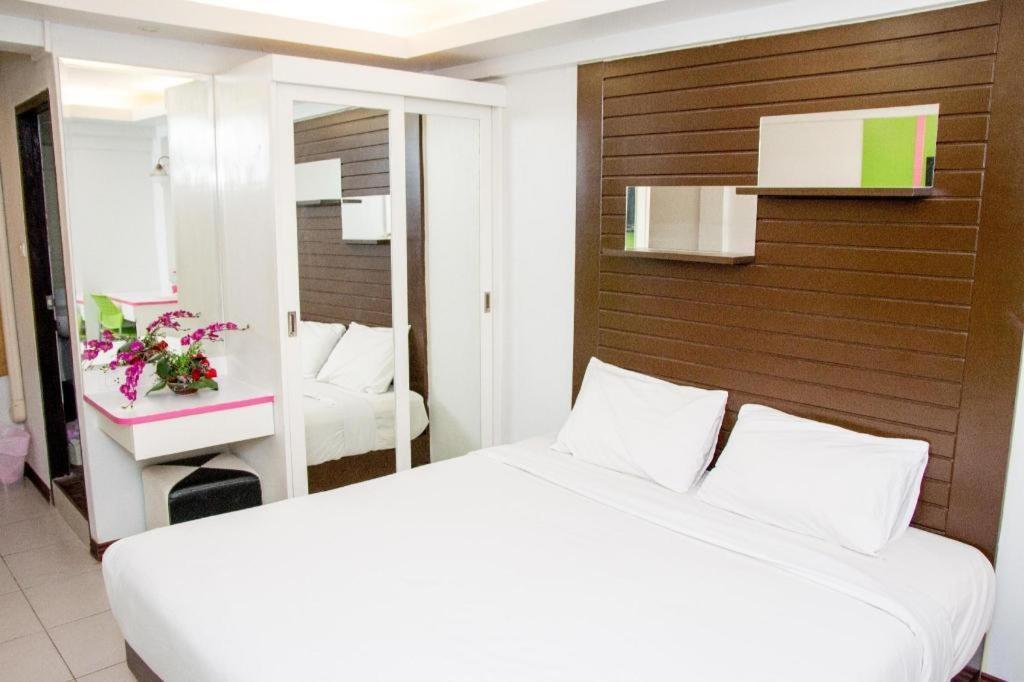 Huay Kaew Palace 1 Hotel Chiang Mai Ngoại thất bức ảnh