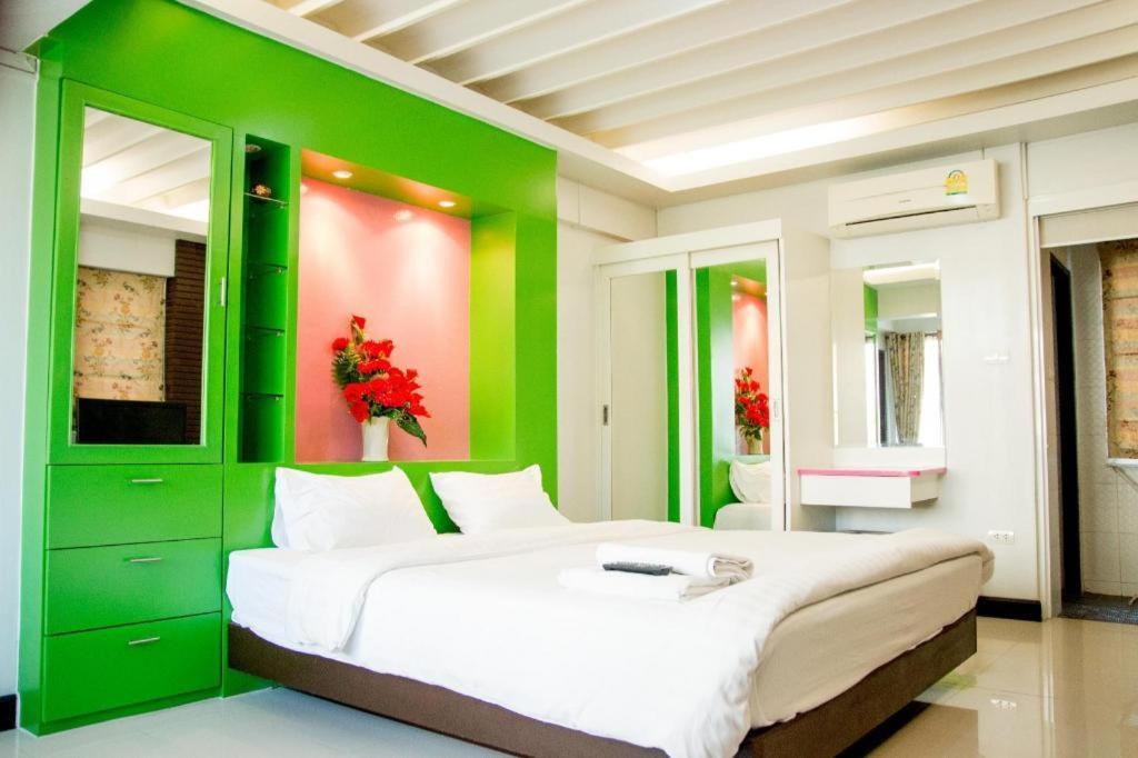 Huay Kaew Palace 1 Hotel Chiang Mai Ngoại thất bức ảnh