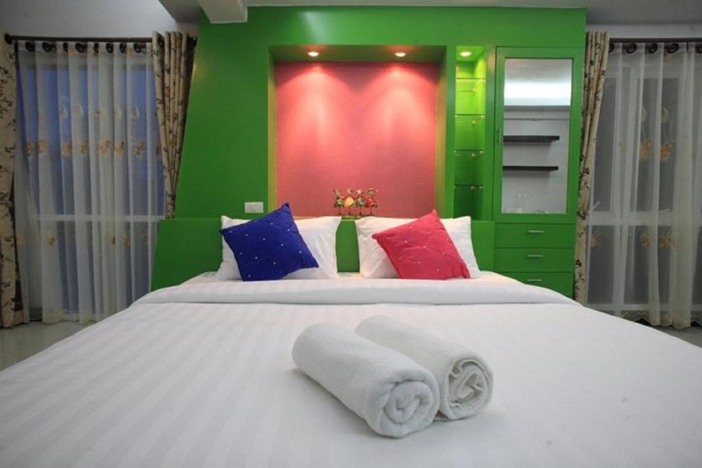 Huay Kaew Palace 1 Hotel Chiang Mai Ngoại thất bức ảnh